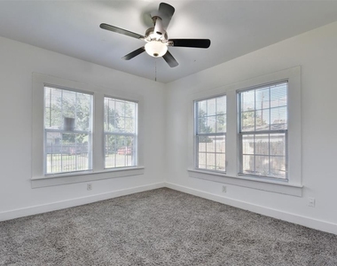 1118 King Street - Photo Thumbnail 11