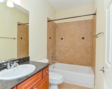 802 Garden Trace Lane - Photo Thumbnail 19
