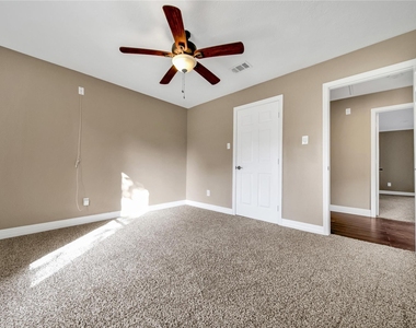 22627 Indian Ridge Drive - Photo Thumbnail 15