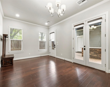 4307 Allen Street - Photo Thumbnail 2