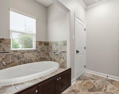 4307 Allen Street - Photo Thumbnail 15