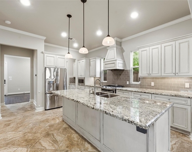 4307 Allen Street - Photo Thumbnail 3