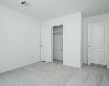 6827 Date Palm Drive - Photo Thumbnail 14