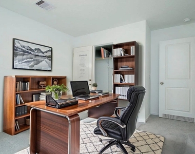 6827 Date Palm Drive - Photo Thumbnail 4