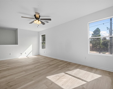 16111 Wisteria Hill Street - Photo Thumbnail 26