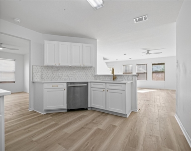 16111 Wisteria Hill Street - Photo Thumbnail 1
