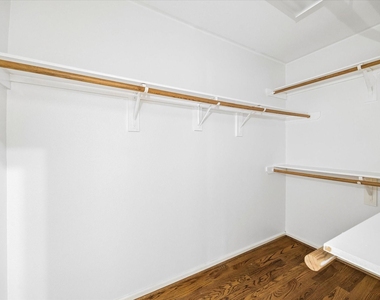1542 Bevis Street - Photo Thumbnail 26