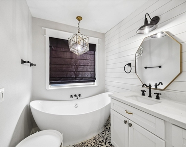 1542 Bevis Street - Photo Thumbnail 25