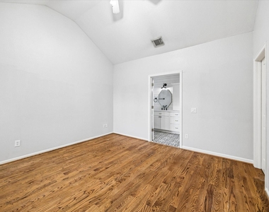 1542 Bevis Street - Photo Thumbnail 22