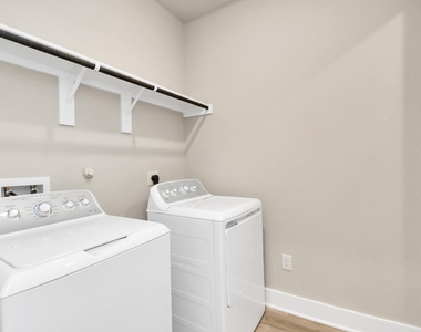 21035 Bay Village Drive - Photo Thumbnail 14