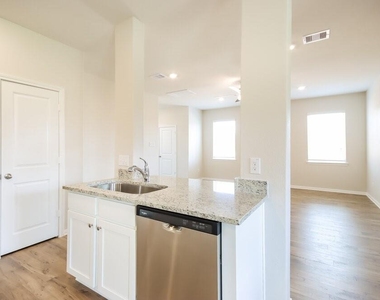 15558 Caramel Springs Drive - Photo Thumbnail 4