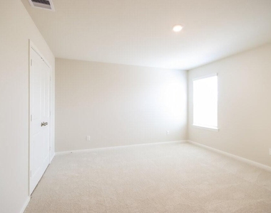 15558 Caramel Springs Drive - Photo Thumbnail 10