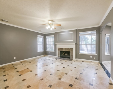 2509 S Mission Circle - Photo Thumbnail 9