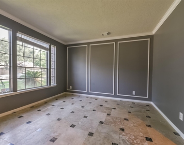2509 S Mission Circle - Photo Thumbnail 6