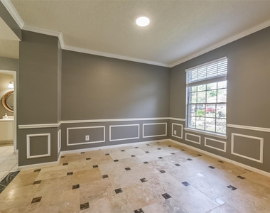 2509 S Mission Circle - Photo Thumbnail 7