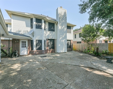 2509 S Mission Circle - Photo Thumbnail 4