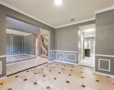 2509 S Mission Circle - Photo Thumbnail 8