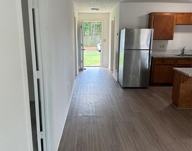 4010 Avenue N - Photo Thumbnail 6