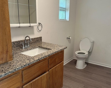 4010 Avenue N - Photo Thumbnail 4