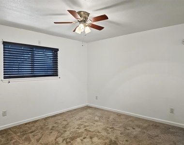 8922 Kempwood Drive - Photo Thumbnail 10