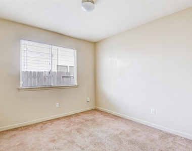 21807 Yucca Tip Lane - Photo Thumbnail 14