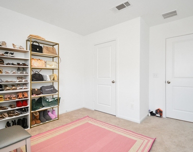 23630 Fallen Cone Street - Photo Thumbnail 22