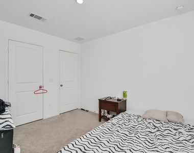23630 Fallen Cone Street - Photo Thumbnail 20