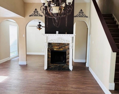 19423 Cypress Bay - Photo Thumbnail 4
