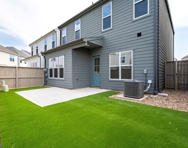 22026 Lesley Grove Lane - Photo Thumbnail 3