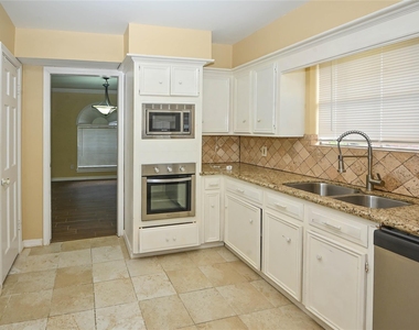 1830 Saddlecreek Drive - Photo Thumbnail 23