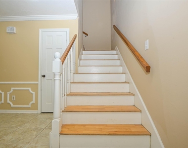 1830 Saddlecreek Drive - Photo Thumbnail 14