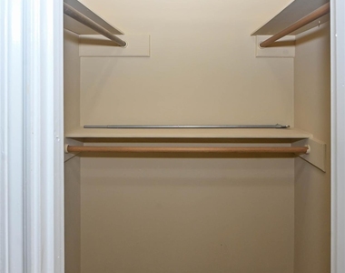 1830 Saddlecreek Drive - Photo Thumbnail 35