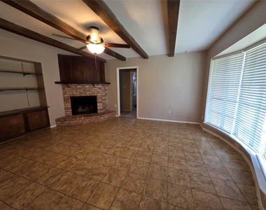 926 Redway Lane - Photo Thumbnail 1