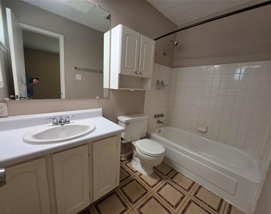 926 Redway Lane - Photo Thumbnail 7