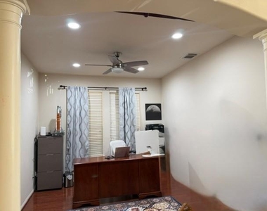 2 Carmeline Drive - Photo Thumbnail 10
