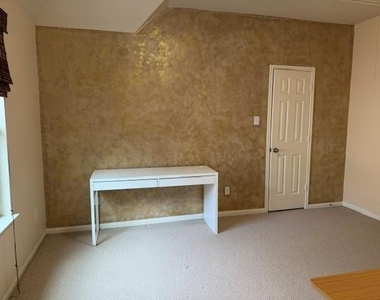 2 Carmeline Drive - Photo Thumbnail 23
