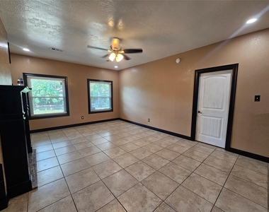 13922 Somersworth Drive - Photo Thumbnail 4