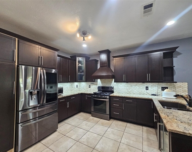 13922 Somersworth Drive - Photo Thumbnail 26