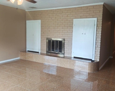 15434 Indian Woods Drive - Photo Thumbnail 1