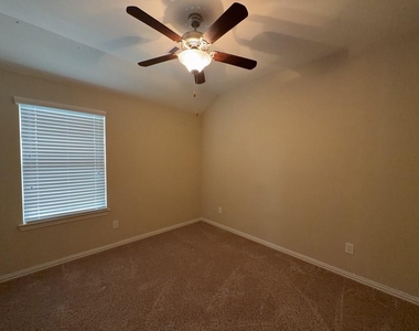 18107 Golden Falls Lane - Photo Thumbnail 14