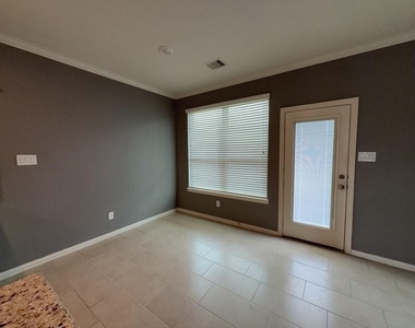 18107 Golden Falls Lane - Photo Thumbnail 20