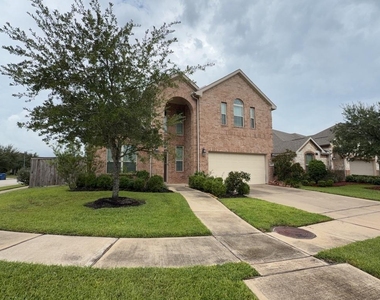 18107 Golden Falls Lane - Photo Thumbnail 29