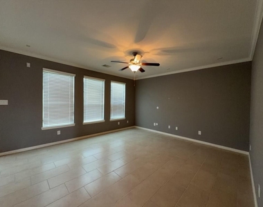 18107 Golden Falls Lane - Photo Thumbnail 6
