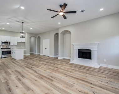 4506 Knights Court - Photo Thumbnail 14