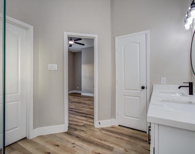 4506 Knights Court - Photo Thumbnail 22