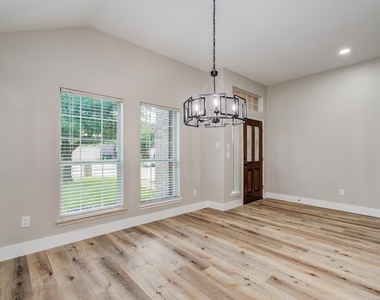 4506 Knights Court - Photo Thumbnail 4