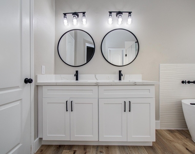 4506 Knights Court - Photo Thumbnail 21