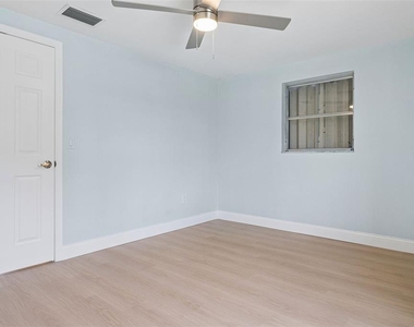 3115 Palamore Drive - Photo Thumbnail 16