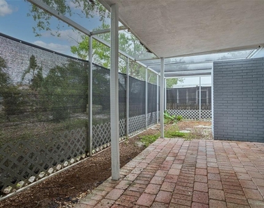 3115 Palamore Drive - Photo Thumbnail 21