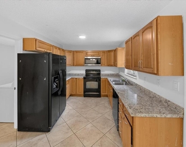 20105 Suncrest Drive - Photo Thumbnail 2